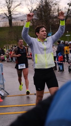 01048EF6-7995-4D7C-8579-F3BF0A239243 4 5005 c