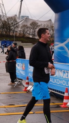 0246A7AB-A801-4985-B5A7-71A574C29A76 4 5005 c