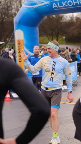 06374836-1720-43BD-B749-378D36676090 4 5005 c