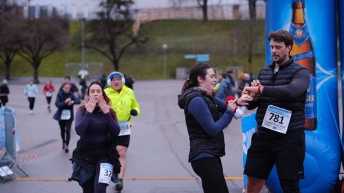 090956A5-FD8D-469F-878D-823AC4315E84 4 5005 c