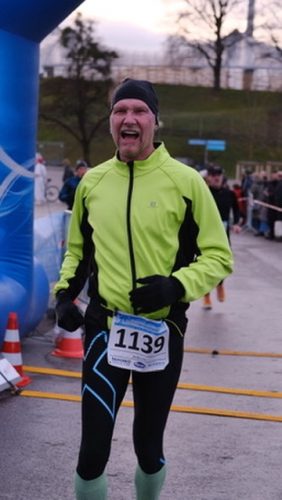 09277E97-1AA2-43A9-BE2C-2E91033DE4DF 4 5005 c