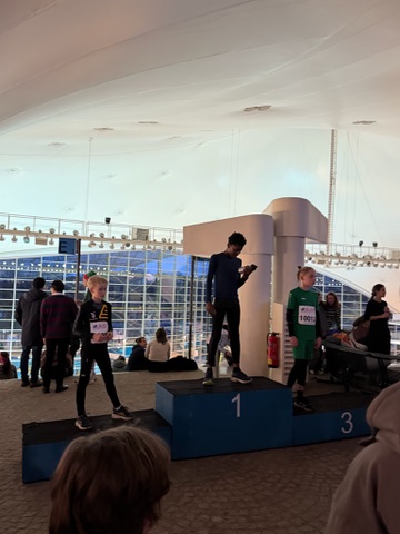 09B982C1-6F40-4621-87C8-245F20F778C6 4 5005 c