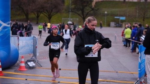 0D493B0A-60E2-47FD-9551-0F95EB52B316 4 5005 c