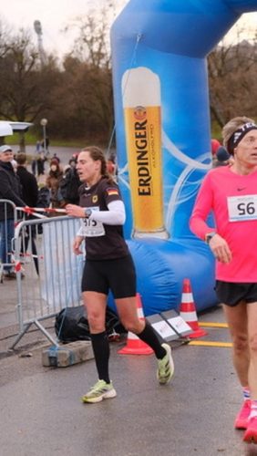 109E684A-4B82-45FA-A40D-DC40A1EBBD4E 4 5005 c