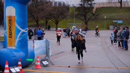 170FC125-B18A-4230-880B-98074E2F3D8D 4 5005 c