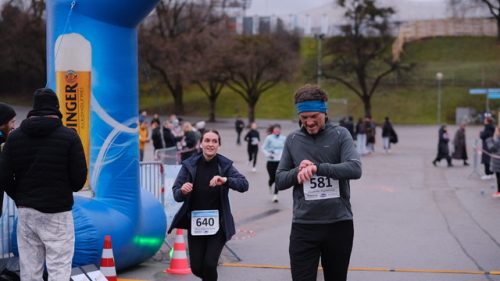 17635D76-41D3-4DF3-981F-317499FD77D9 4 5005 c