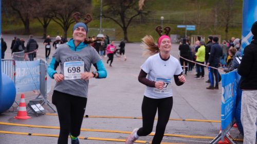 1B4285ED-C01C-4A5A-9890-3A2E60104446 4 5005 c