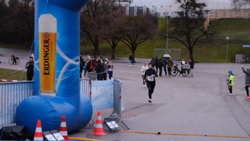 22851FAC-C52C-49FC-A92C-F9363BB9949D 4 5005 c