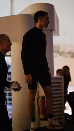 25CB3789-4A89-4B7E-877F-C6A8FF43ADA5 4 5005 c