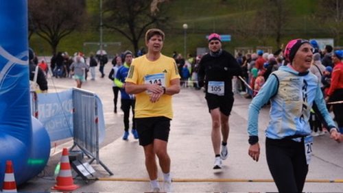 261CFE65-9C94-4B1A-A0A3-0D2E8887C6D7 4 5005 c