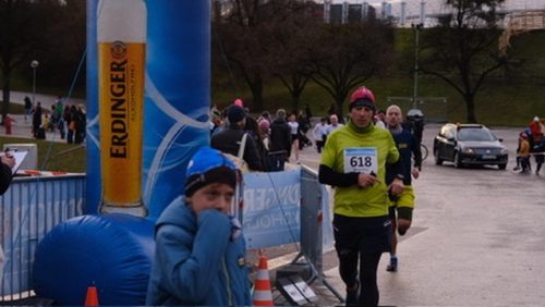 2AFD1E3D-F36C-4C71-B472-B1A0E82A1E6C 4 5005 c