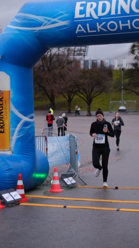 2B040D62-E789-497C-87BC-B755C8EA8585 4 5005 c