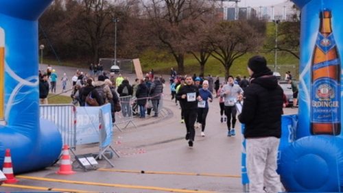 2D84E2BD-0CB6-4837-8968-79195286229F 4 5005 c