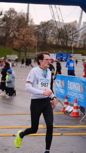 2DBB9F73-3DF7-40A6-9829-D2D287B91DB3 4 5005 c