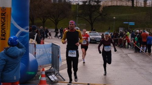 2EA4E4B6-99EF-4B71-B0BC-9799FFA818D4 4 5005 c