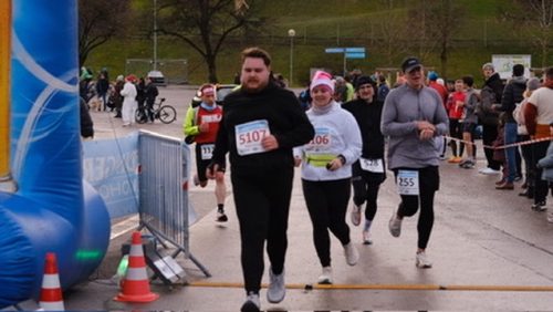 2F158993-B481-4AB3-BB91-C24464D86704 4 5005 c