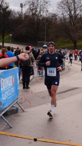 2F8C8397-324F-4D4B-B06E-C11840D4F188 4 5005 c