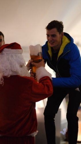 308DC974-1F21-4323-BBA9-1AC355AE3ACD 4 5005 c