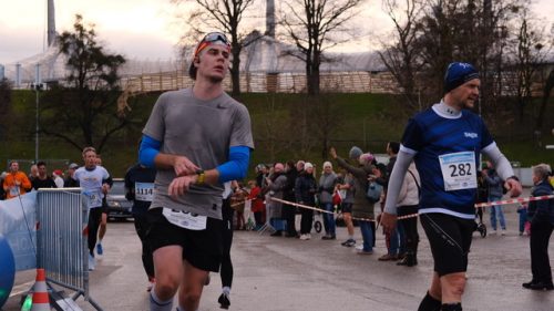 319CD3B5-6E66-4C8F-A1FF-3E9122480AEB 4 5005 c