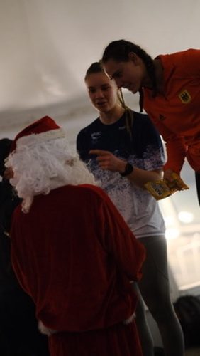 33F643E3-E5BD-4987-A052-E9E4130E3A81 4 5005 c