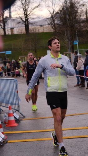 36A9162B-3D04-4A39-8DC0-B920D576F05E 4 5005 c