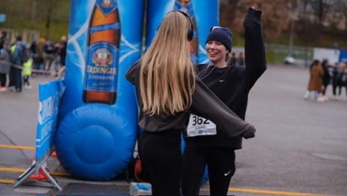 4540F1C9-8B2B-4A74-885C-4EBAB43B7C31 4 5005 c