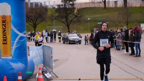 4AA6E097-E248-413F-BF57-81BB7ABDEF31 4 5005 c