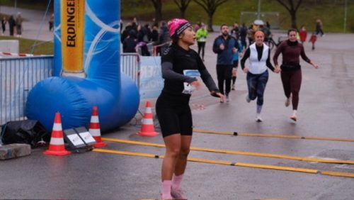 4B900E41-D542-4FA0-843B-1172CD90D721 4 5005 c