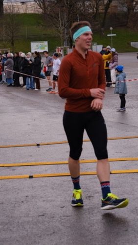 4D51D169-0BA0-45AD-AE14-8A1D56F565DA 4 5005 c