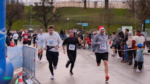 51B7F5B9-24B8-41A3-AB37-77EC3120467F 4 5005 c