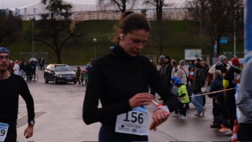 595C8327-C769-4B9B-8E7D-AD841EEFC401 4 5005 c