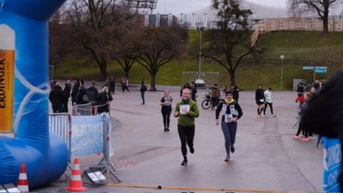 5BC0FF9F-1BC9-4B1D-A3BE-43076A9C1B35 4 5005 c