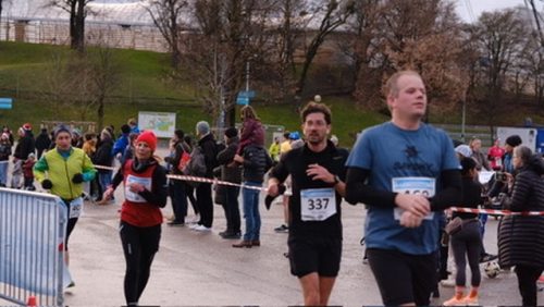 5BF0408F-850D-44A8-B4A1-985770CECA19 4 5005 c