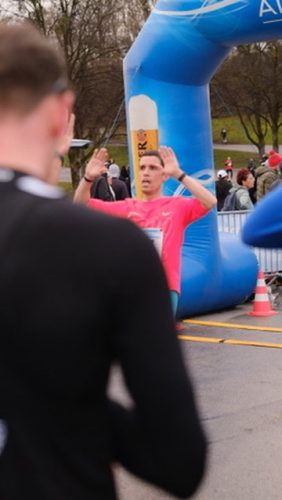 631DE150-7C6F-4977-85D5-12B75BAF8100 4 5005 c