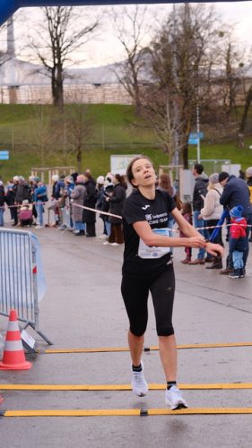 6C115F7D-64F6-423C-8EC4-F6951A648498 4 5005 c