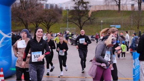 6D7A7E60-5A2A-46D2-9CCC-1BE0612652DB 4 5005 c