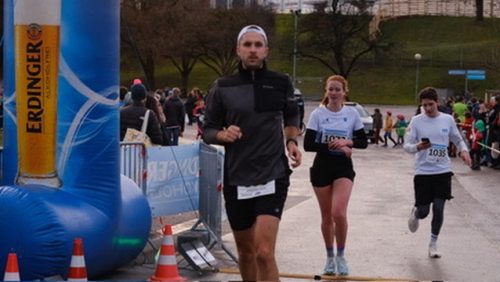 77F4EAEB-E18B-480B-8006-D24C4EB4377E 4 5005 c