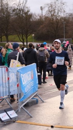 80D998B5-19E1-4FBD-A741-0193FC59C565 4 5005 c