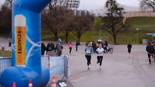 8111B4BA-E6FF-4ED4-B840-25F74580CE88 4 5005 c