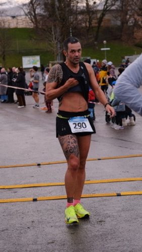 81633792-0965-4627-A692-530B5AD2E5BE 4 5005 c