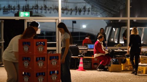 838AC6D9-375F-4B5D-987E-F4DDBB5A21FB 4 5005 c