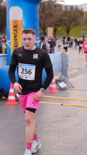 8AC03964-2666-44C5-849E-2910C5E936C6 4 5005 c