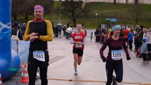 8E9CD76A-84C5-4A57-ACF6-273D4972CC73 4 5005 c