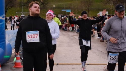 93EC0BC5-3978-40DF-8B2E-D1ACDA96E646 4 5005 c