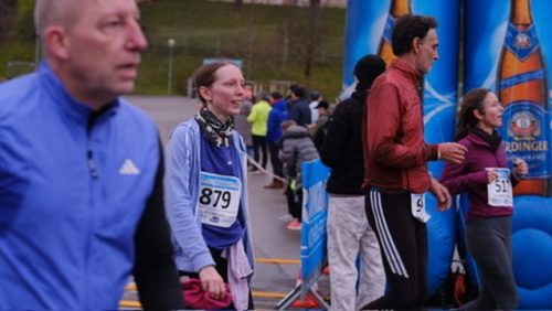 9766B977-A4CE-4437-B568-9EB1C899F446 4 5005 c