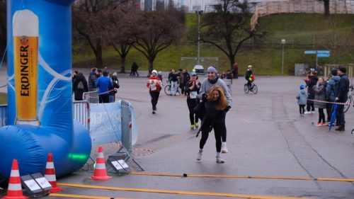 9B945C47-2FB5-40E9-B8E7-787E3AE20A13 4 5005 c