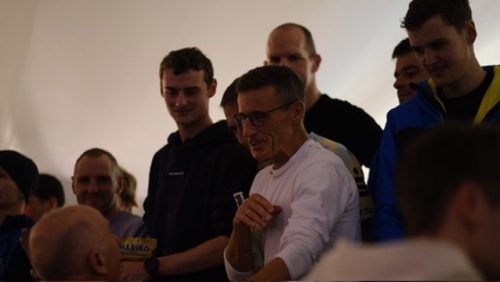 A331605E-A247-4541-B9BB-16E25C03A366 4 5005 c