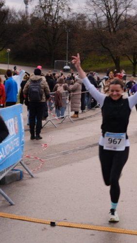 A72B9E5A-228F-4639-A574-2951E5B9E92B 4 5005 c