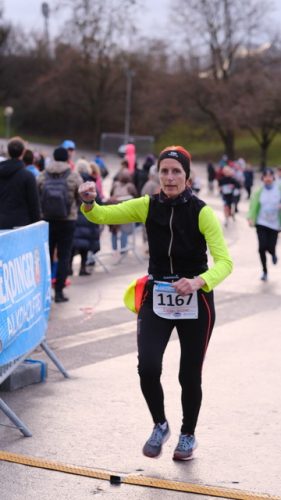 AA1639EE-77E8-4943-94D0-1EFF4FF7E44F 4 5005 c