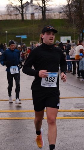 AFEEC086-72B1-4699-A6EB-C9E96301BF69 4 5005 c